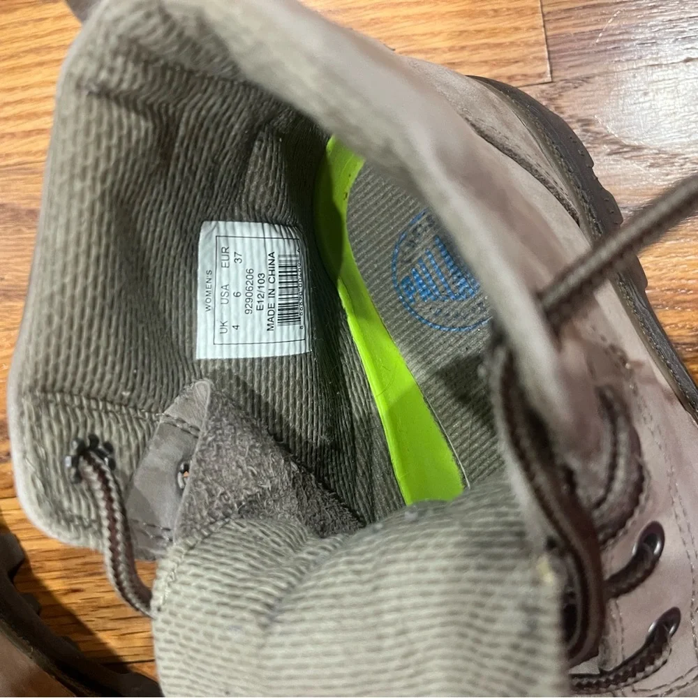 Women's Palladium Work Boots Grey,Size 6.Some stains‎ see pictures